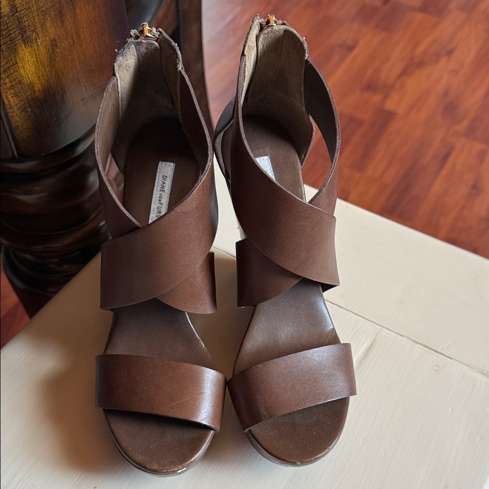 Diane Von Furstenberg Brown Strappy Heels
